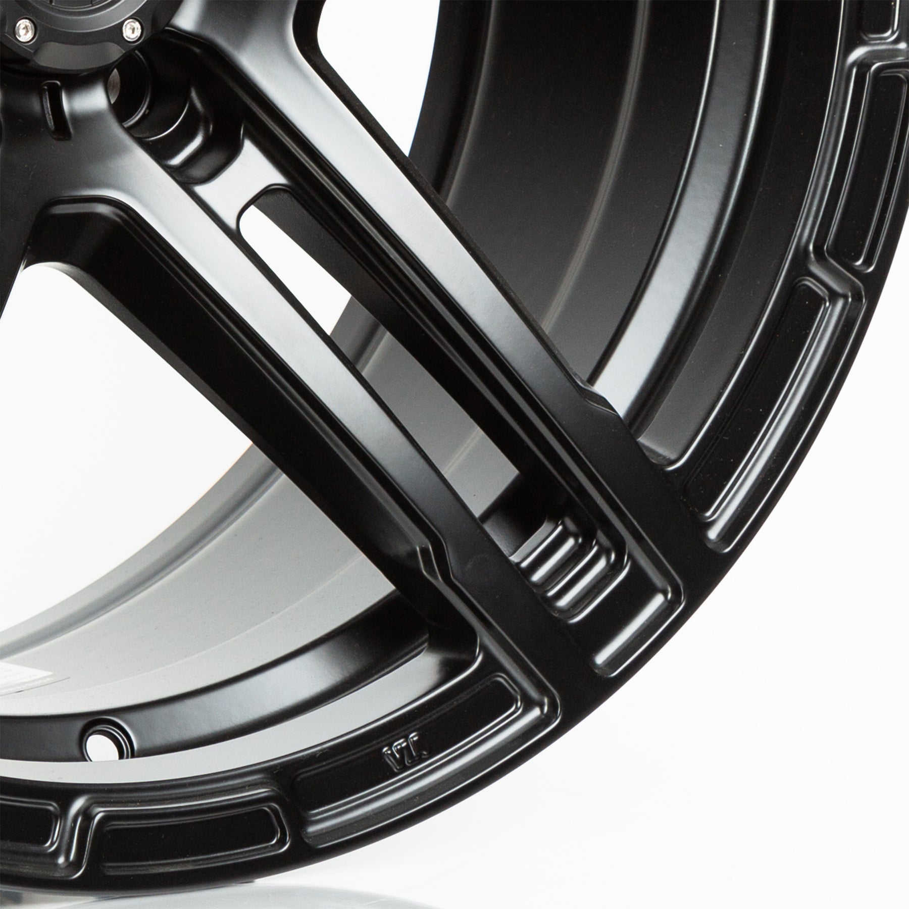 17" VR-501 Coal Black